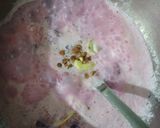 A picture of step 2 of Dragonfruit kheer.