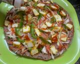 हेल्दी नाचणी पिझ्झा (Healthy Nachni Pizza) Lunch recipe रेसिपी स्टेप 5 फोटो 