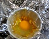Foto del paso 1 de la receta: HUEVOS POCHÉ, Rellenos de Jamón y otros Fiambres...!