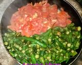 A picture of step 3 of Ladyfingers (bhindi) without onion.