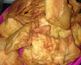 Foto langkah ke 2 dari resep Martabak telur kentang mini #pr_masakankentang.
