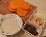 Foto del passaggio 1 della ricetta Parmigiana di zucca light con scamorza e funghi