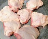 Une image de l'étape 1 de Poulet mariné aux épices.
