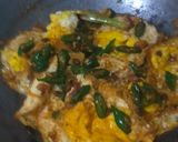 Foto langkah ke 7 dari resep Telur Ceplok Cabe Hijau.
