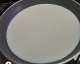A picture of step 1 of Apple mawa rabdi.