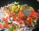 A picture of step 3 of Paratha Rolls.