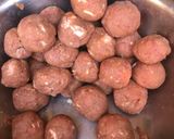 Foto del paso 1 de la receta: Albóndigas con fideo a la manteca