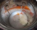 A picture of step 2 of Papaya smoothie.