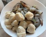 A picture of step 1 of Seafood with Oyster Sauce.