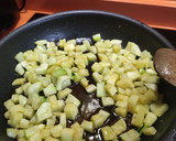 Foto del paso 3 de la receta: Pollo con calabacín