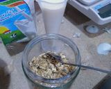 Foto langkah ke 3 dari resep Overnight Oatmeal.