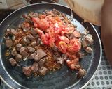 A picture of step 2 of Tawa kaleji.