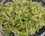 Foto langkah ke 1 dari resep Tumis Bunga Pepaya.