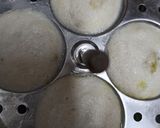 A picture of step 3 of Stuffed Idli.