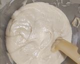 A picture of step 3 of Banana muffins.