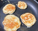 A picture of step 3 of Buttermilk Pancakes.