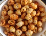A picture of step 4 of Spicy masala Makhana.