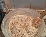 Foto del paso 3 de la receta: Galletitas crocantes de avellanas rellenas con dulce de leche