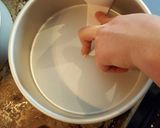 A picture of step 4 of Chocolate Layer Cake.