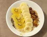 صورة لخطوة 1 من وصفة عصيدة الشوفان بالحليب والفواكه 🥣🥣