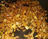 A picture of step 1 of Inda na puda (stuff egg omelette).