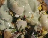 A picture of step 6 of Filling salad.