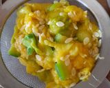 Foto del paso 3 de la receta: Zapallitos verdes rellenos 🍞🧀