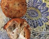 A picture of step 8 of Chicken & egg Bread Balls😋🥳.