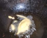 A picture of step 3 of Fried masala pakorey.