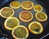 Foto del paso 2 de la receta: Naranjas en almíbar de naranja y ron