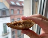 Hình bước làm 4 của món Sandwich cá ngừ chiên