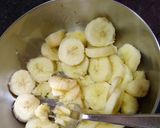 A picture of step 1 of Banana Halwa.
