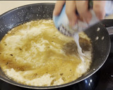 Foto del paso 2 de la receta: Solomillo de cerdo a la pimienta verde en leche de coco
