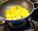 ટેસ્ટી આલુ પોહા(tasty alu poha in Gujarati) રેસીપી સ્ટેપ2ફોટો
