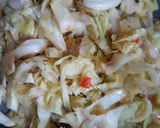Foto langkah ke 4 dari resep Tumis Sayur Kubis / Kol Pedas.