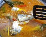 Foto langkah ke 4 dari resep Sayur Ikan Patin Asam Kuning.