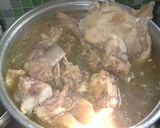 Foto langkah ke 5 dari resep Sop dengkul sapi resep umi ken...