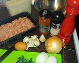 Fasírt tojással töltve. Majonézes salátával recept fázis 1 fotója