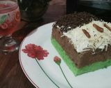 Foto langkah ke 14 dari resep Bolu Pandan Cokelat Sederhana.