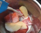 A picture of step 1 of Apple Papaya Smoothie.