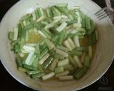 Foto del paso 1 de la receta Sardinas fritas en salazón y ajos tiernos