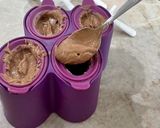 A picture of step 5 of Peanut Butter and Banana Fudgesicles 🥜 🍌 🍫.