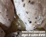 Foto langkah ke 3 dari resep Creamy Herb Chicken.