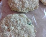Foto del paso 2 de la receta: Croquetas de arvejas partidas con queso fresco Sin Huevos