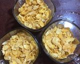 A picture of step 3 of Crunchy Mango Pudding.