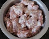 A picture of step 1 of Nawabi Chicken Kalimirch.
