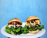 Foto langkah ke 4 dari resep 54. Homemade Beef Burger.