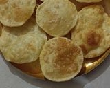 লুচি (luchi recipe in Bengali) রেসিপির ধাপ 4 ছবি