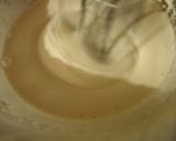 Foto del paso 2 de la receta: Torta rellena con crema de dulce de leche y cubierta de chocolate