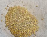 A picture of step 2 of बेसन शिमला मिर्च के सब्ज़ी (Besan Shimla Mirch Ki Sabzi Recipe in Hindi).